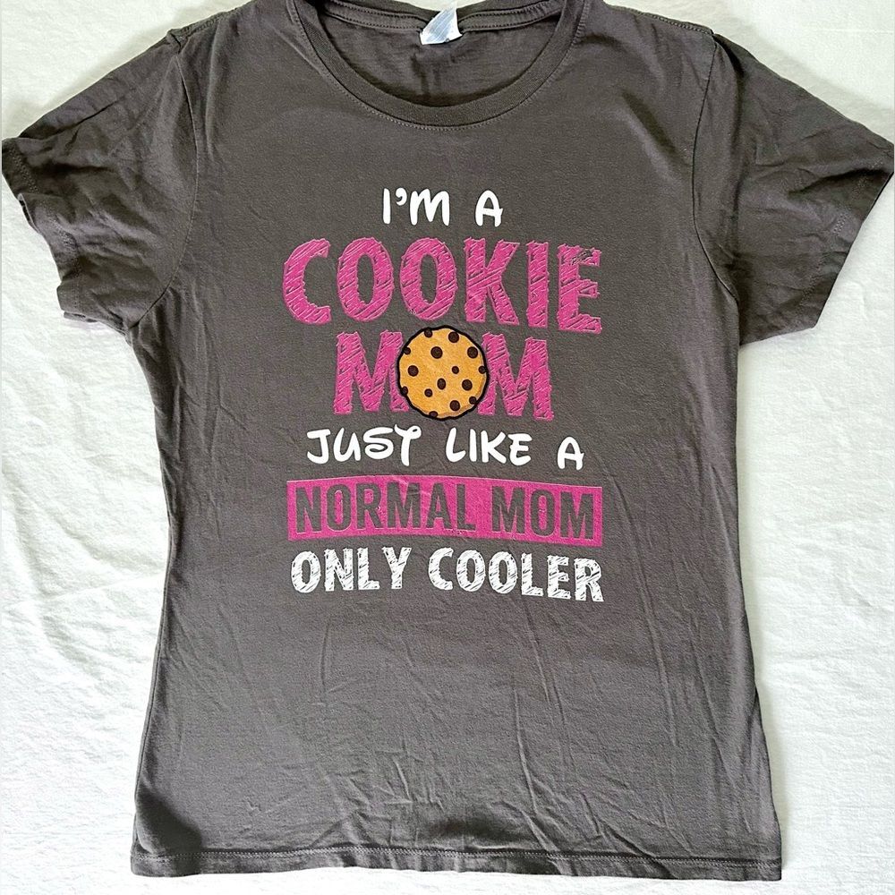 Girl Scouts Cookie Mom Gray Graphic T-shirt Port & Company Women's Size M